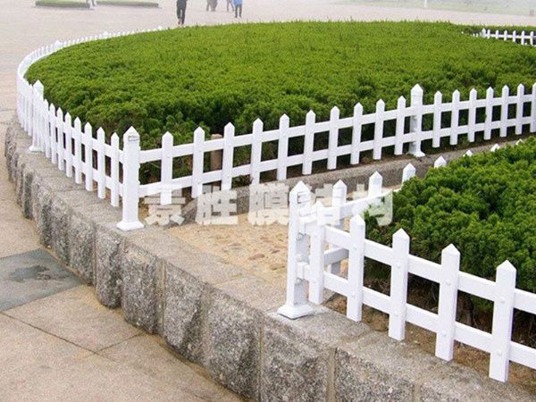 草坪护栏2.jpg