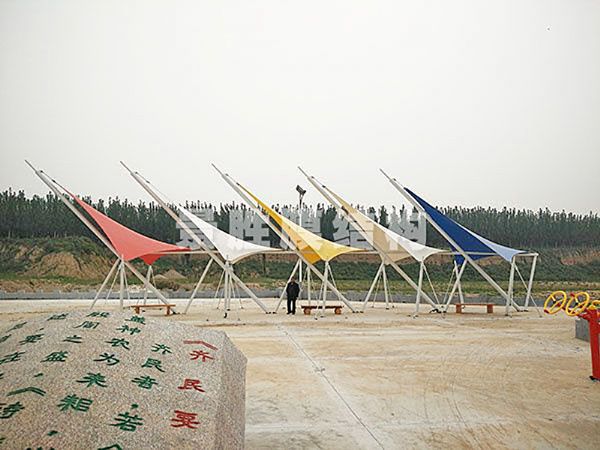 广场建筑10.jpg